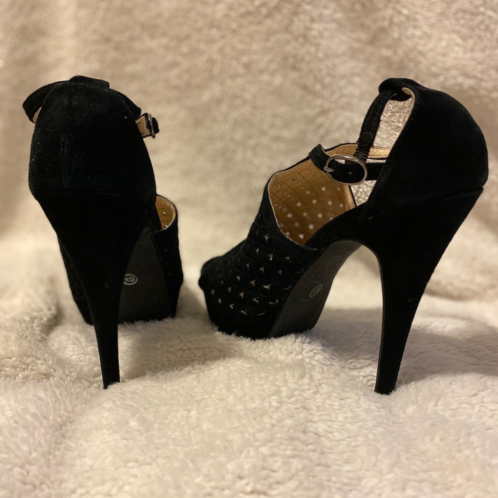 Peep Toe Black Heels - image 4